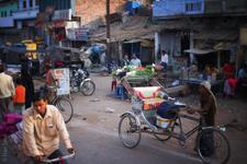 Day 4 – Bikes I. Varanasi, India(#1438), Sun 09 December 2007